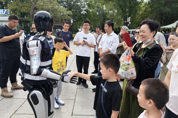 景中有警！山东公安全力护航“好客山东”